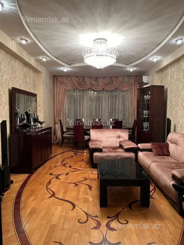 Satılır 4 otaqlı yeni tikili 128 m²