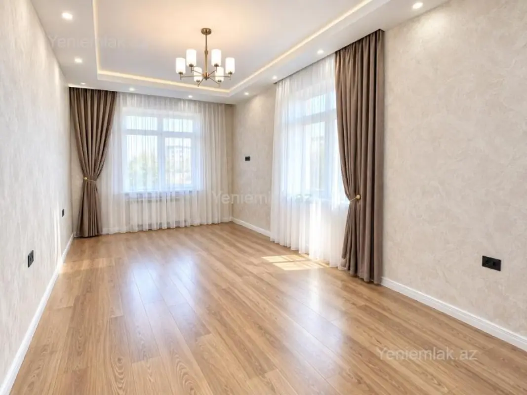 Satılır 2 otaqlı köhnə tikili 65 m²