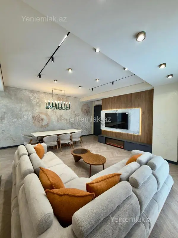 Satılır 3 otaqlı yeni tikili 142 m²