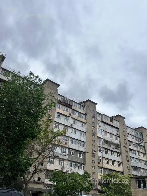 Satılır 2 otaqlı köhnə tikili 60 m²