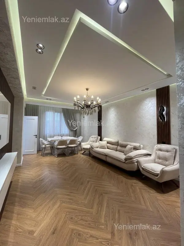 Satılır 3 otaqlı yeni tikili 88 m²