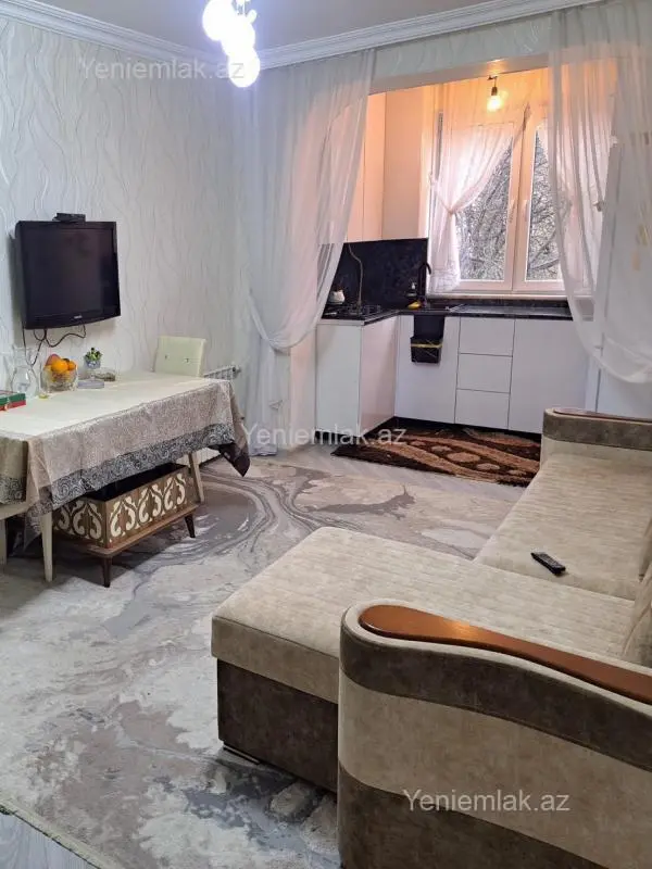 Satılır 3 otaqlı köhnə tikili 57 m²
