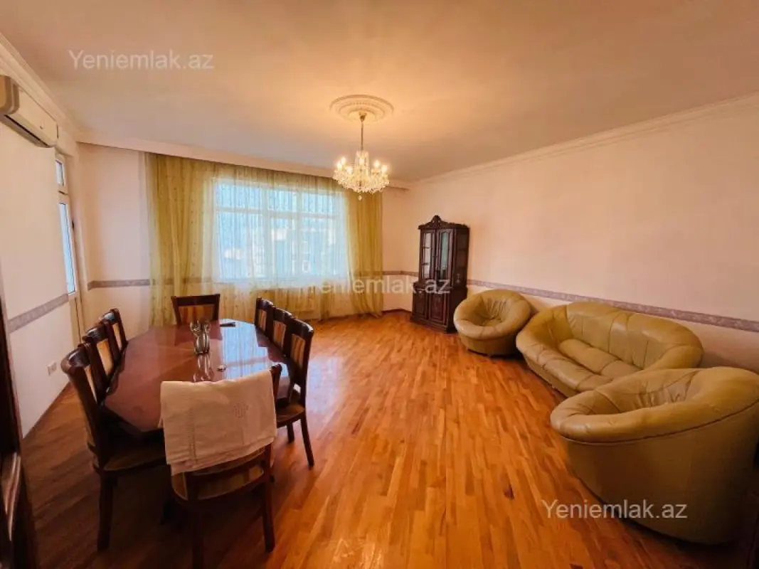 Satılır 3 otaqlı yeni tikili 150 m²
