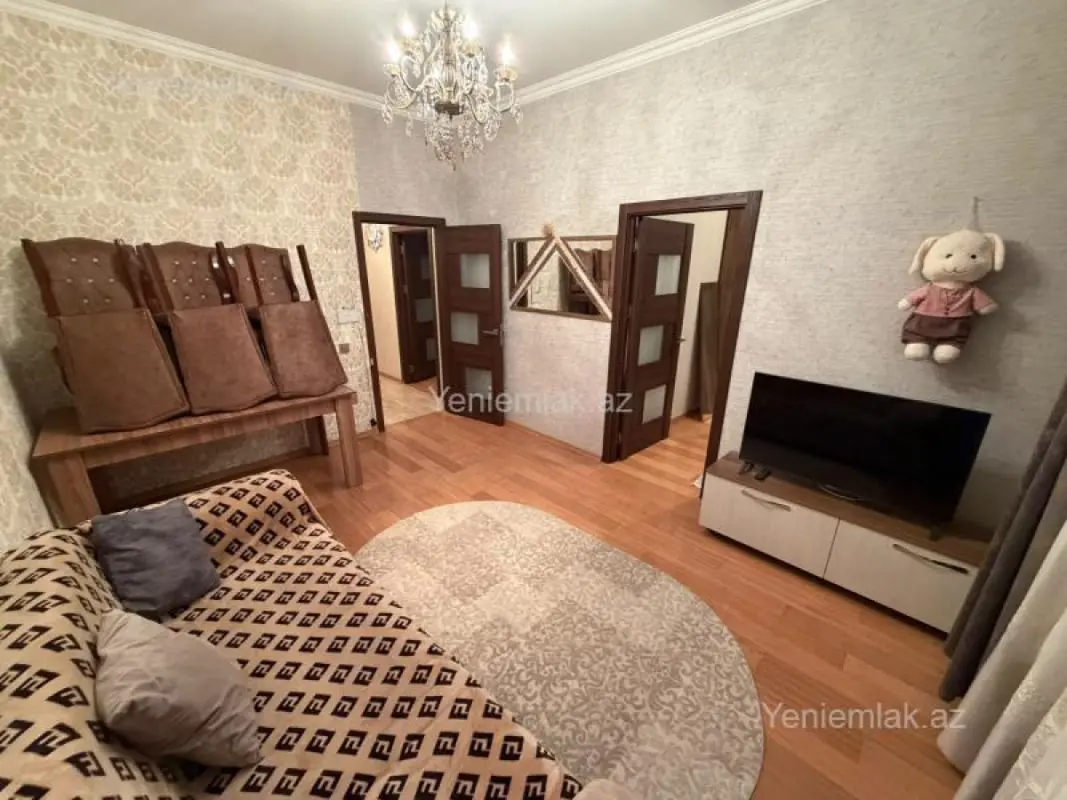 Satılır 3 otaqlı yeni tikili 60 m²