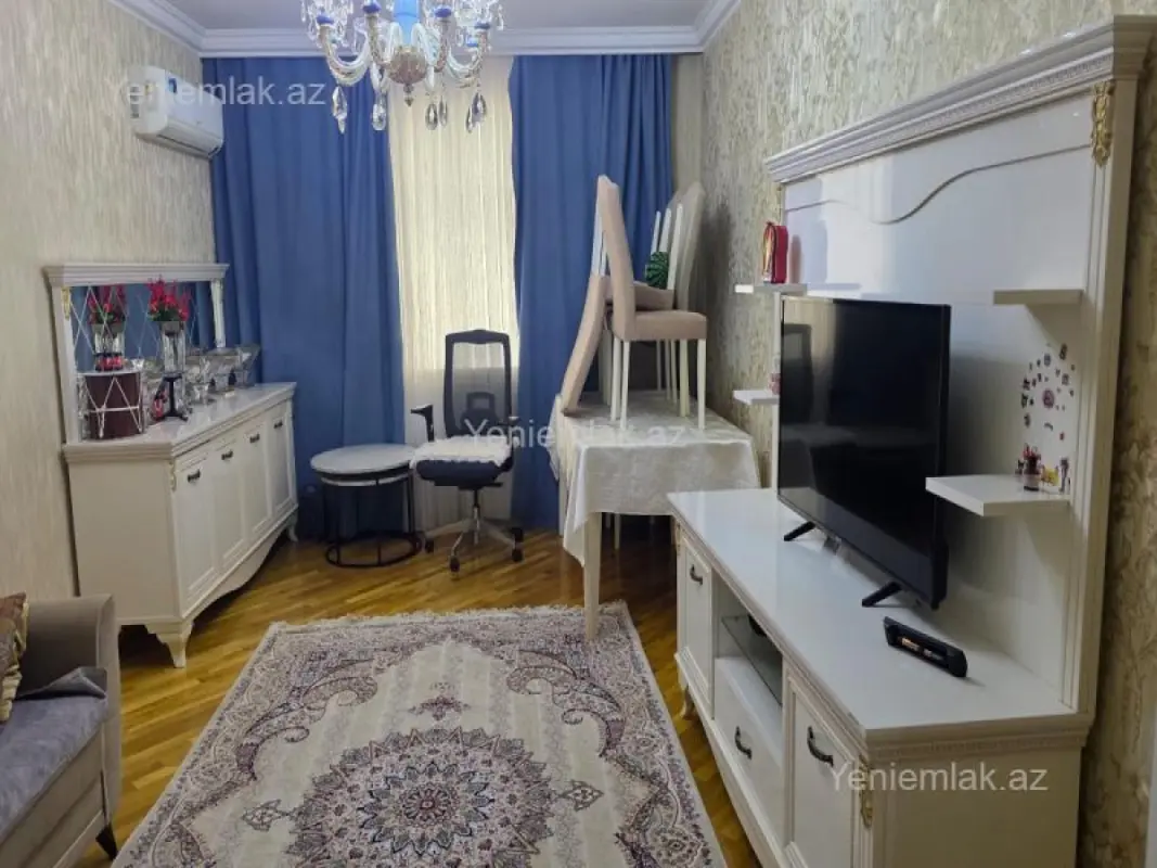 Satılır 3 otaqlı köhnə tikili 90 m²