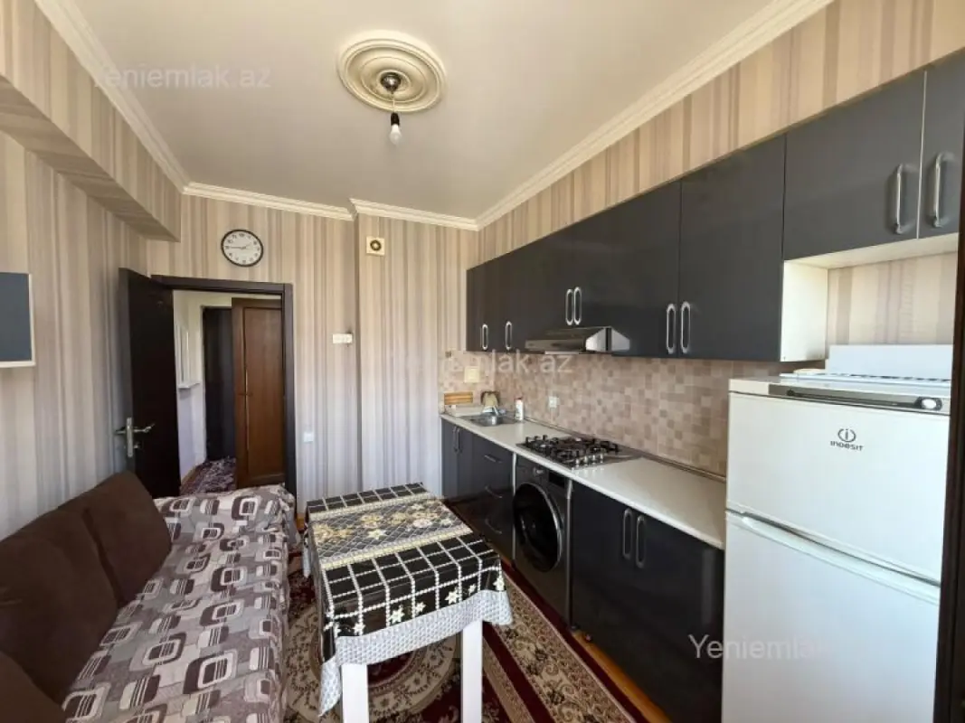 Satılır 1 otaqlı yeni tikili 40 m²