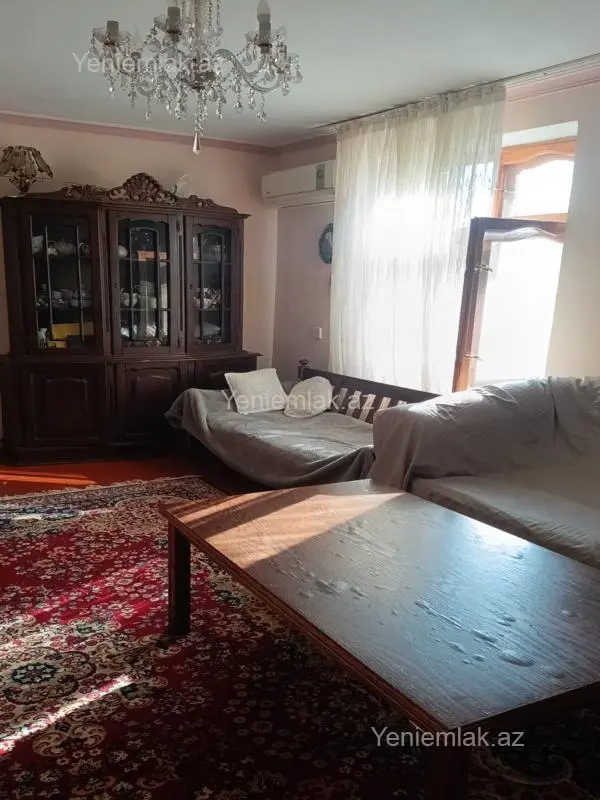 Satılır 2 otaqlı köhnə tikili 45 m²