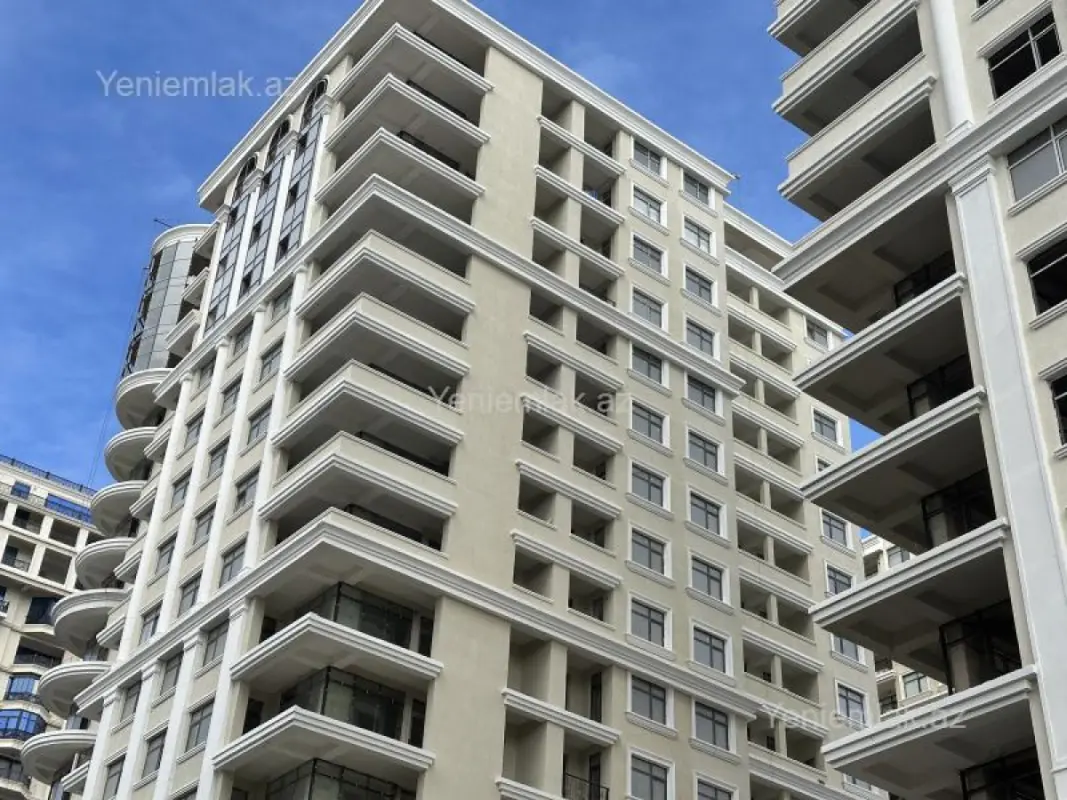 Satılır 2 otaqlı yeni tikili 70 m²