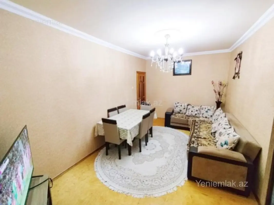 Satılır 3 otaqlı köhnə tikili 80 m²