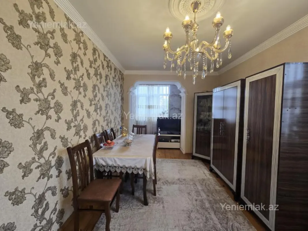 Satılır 1 otaqlı köhnə tikili 36 m²