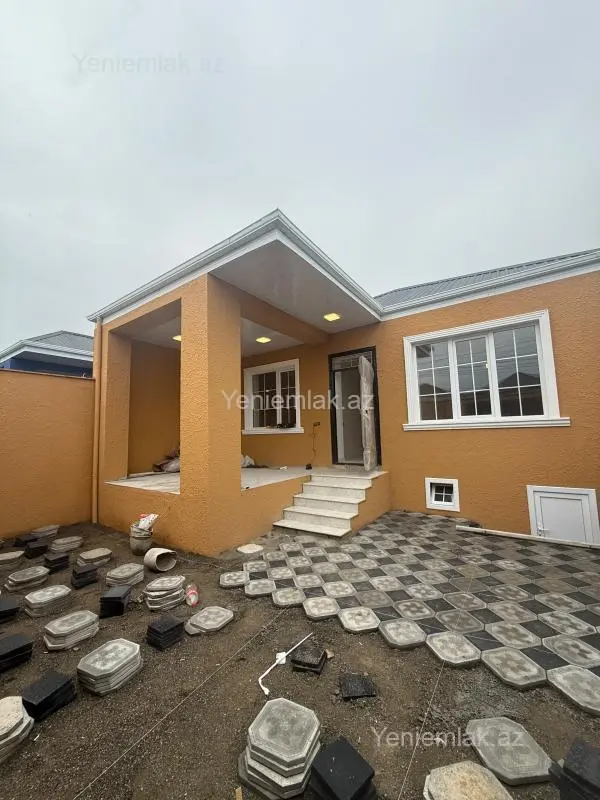 Satılır 3 otaqlı həyət evi 105 m²