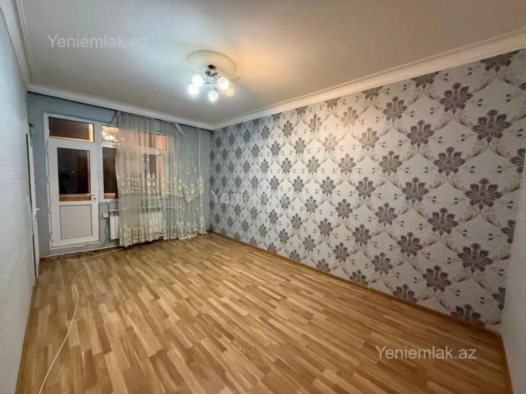 Satılır 2 otaqlı köhnə tikili 50 m²