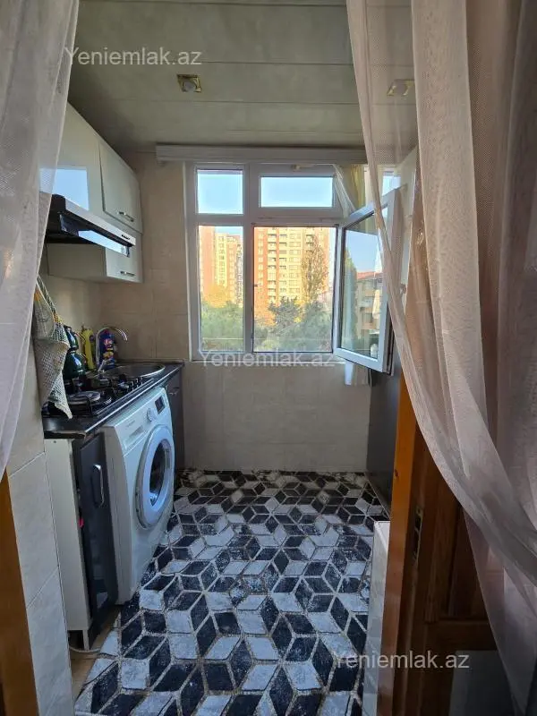 Satılır 2 otaqlı köhnə tikili 39 m²
