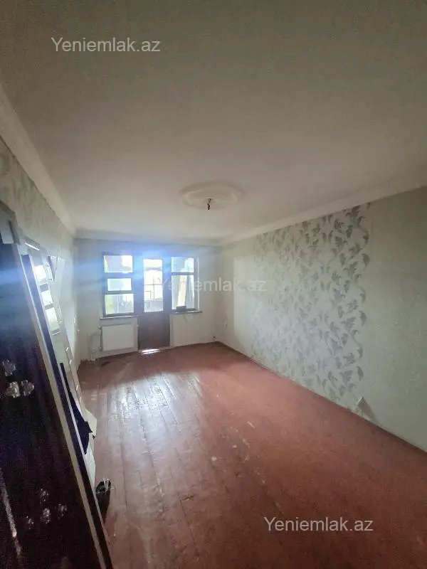 Satılır 3 otaqlı köhnə tikili 68 m²