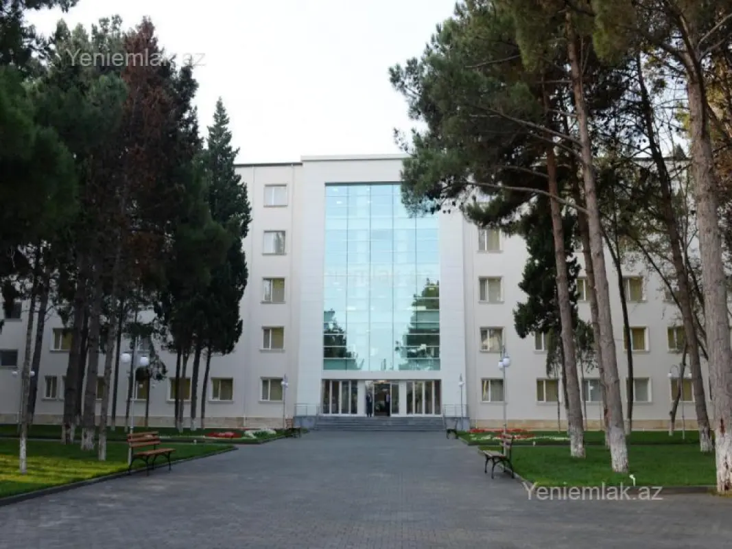 Satılır 16 otaqlı obyekt 1200 m²