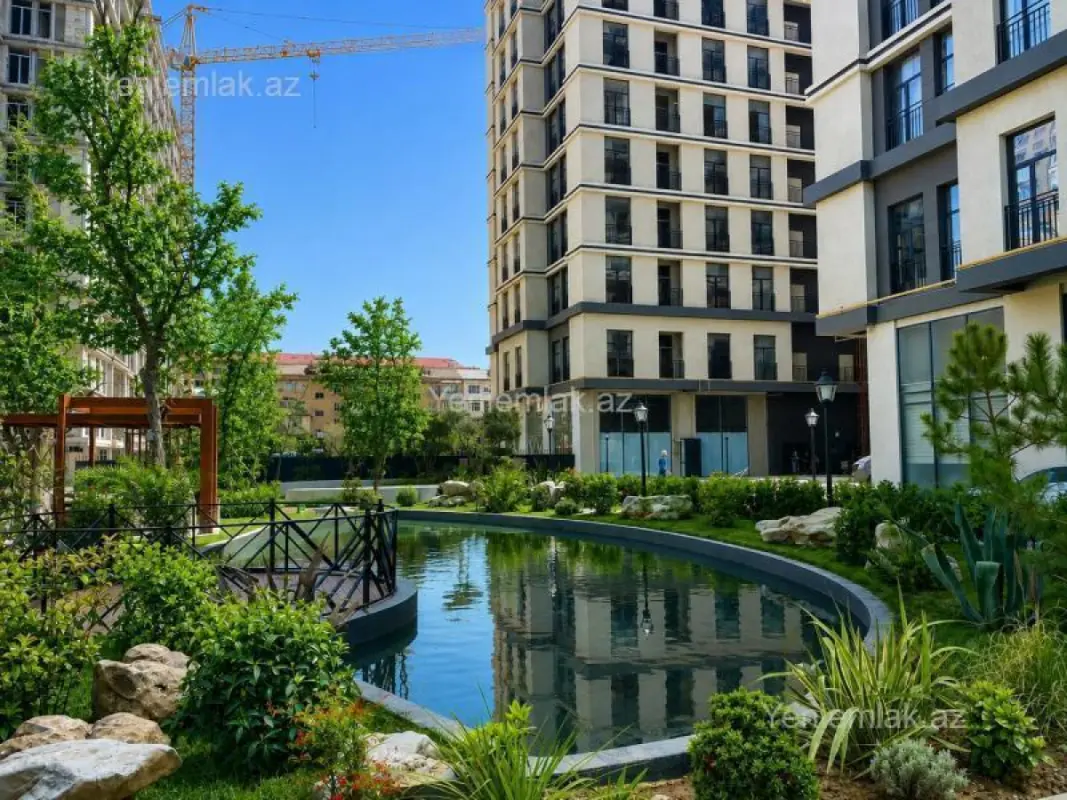 Satılır 4 otaqlı yeni tikili 130 m²
