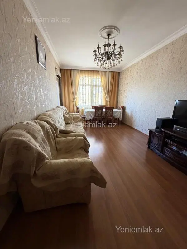 Satılır 3 otaqlı yeni tikili 82 m²