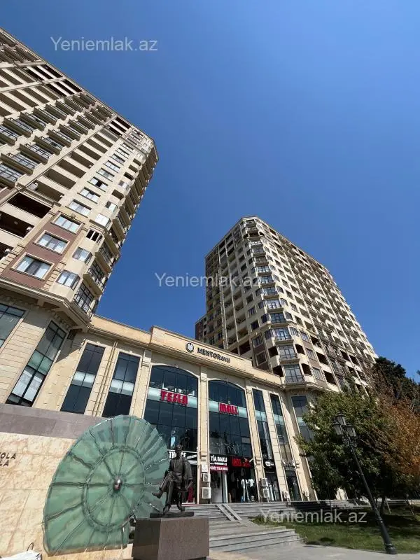 Satılır 2 otaqlı yeni tikili 60 m²