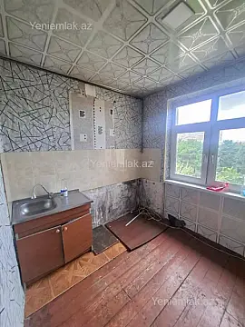 Satılır 3 otaqlı köhnə tikili 62 m² — Sumqayıt, 5-ci mikrorayon 3 otaq 62.00 m²