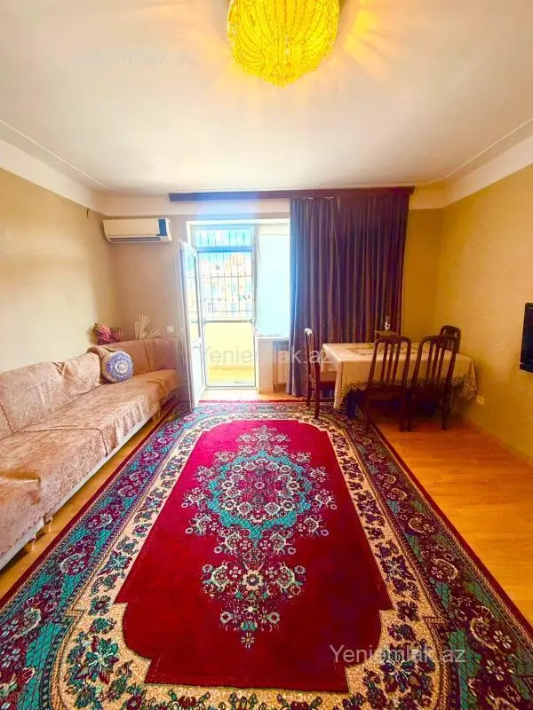Satılır 2 otaqlı köhnə tikili 65 m²