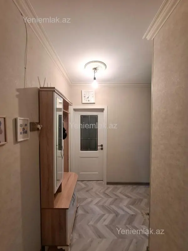 Satılır 1 otaqlı köhnə tikili 35 m²