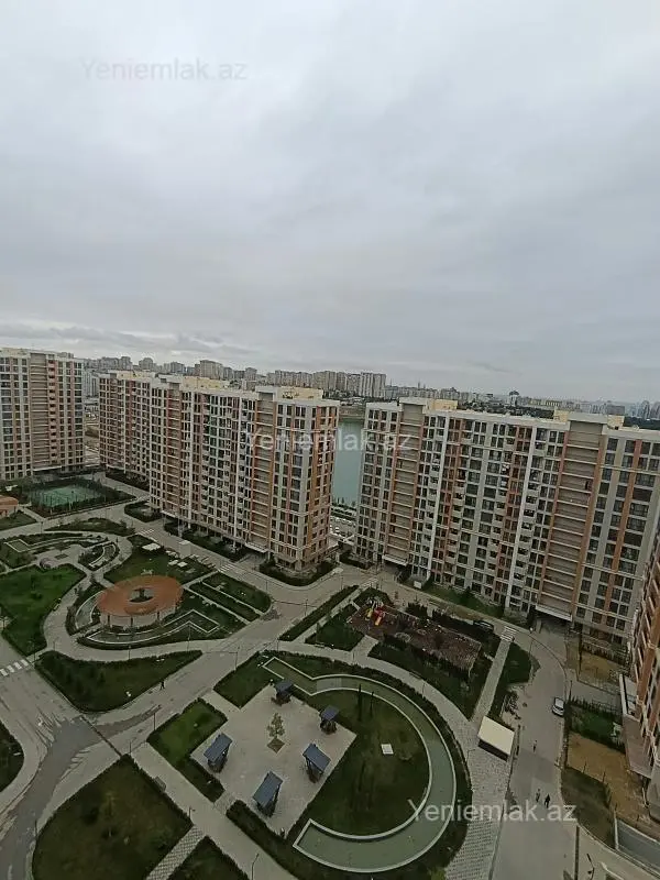 Satılır 3 otaqlı yeni tikili 83 m²