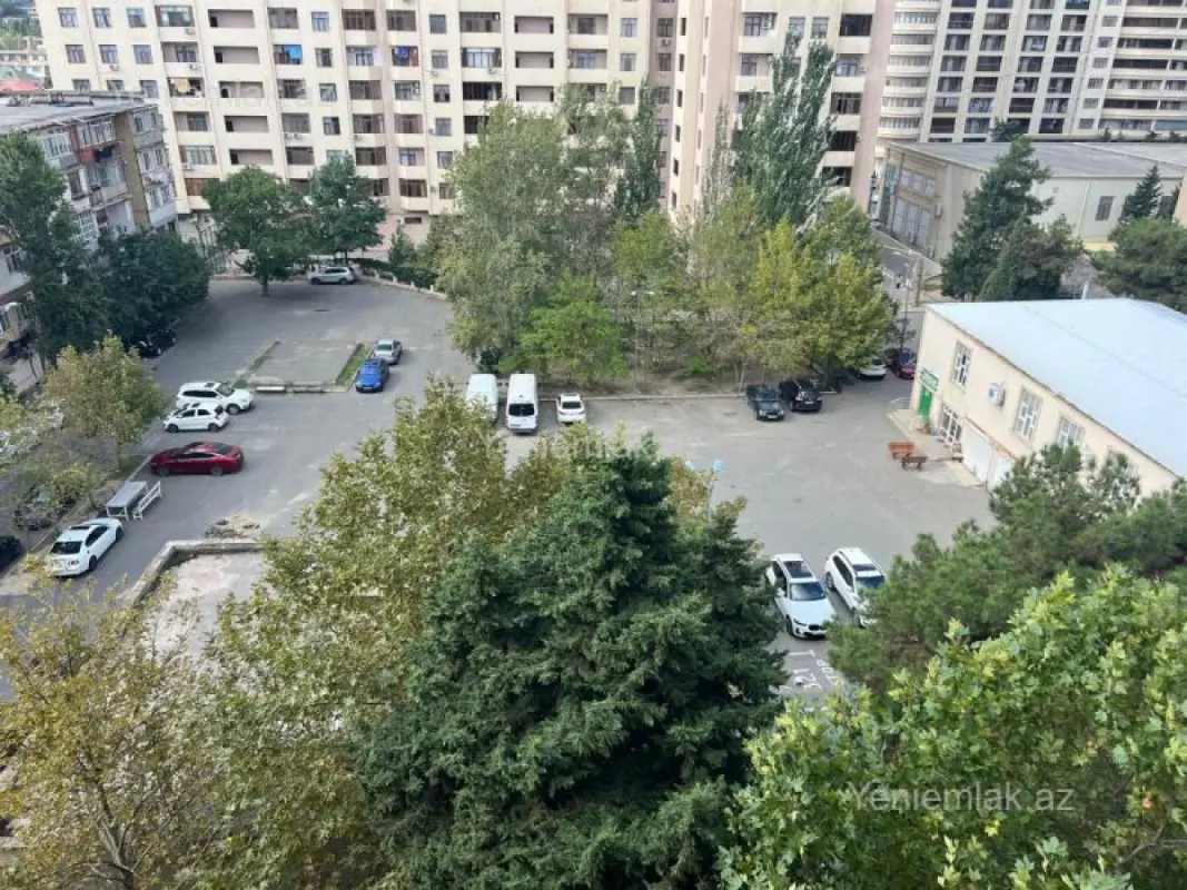 Satılır 3 otaqlı köhnə tikili 74 m²