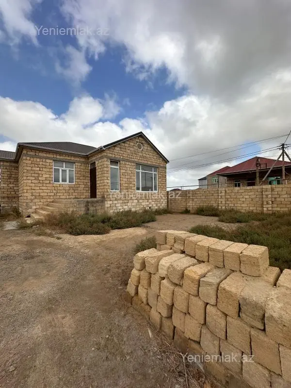 Satılır 3 otaqlı həyət evi 75 m²