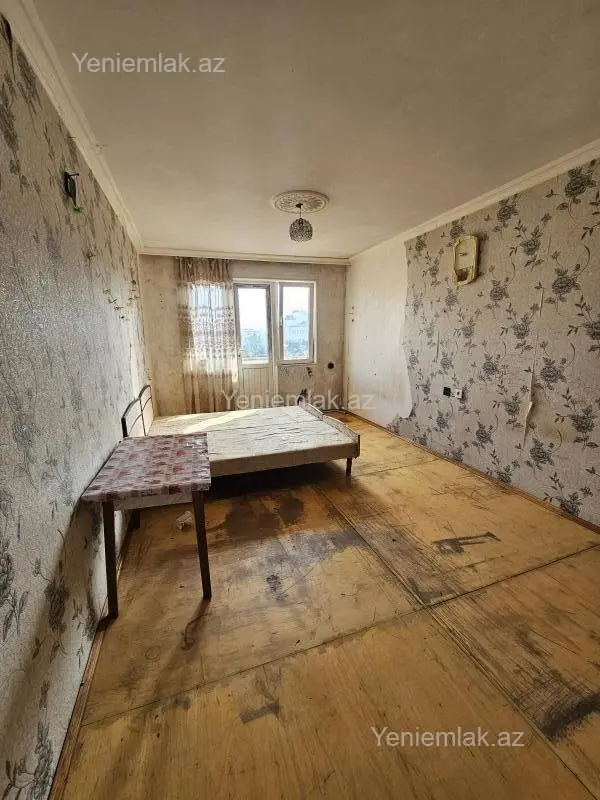 Satılır 1 otaqlı köhnə tikili 31 m²