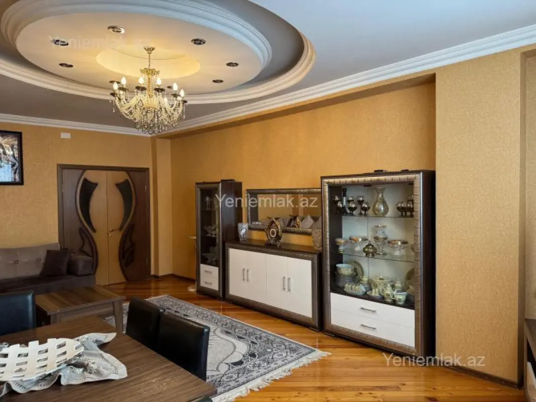 Satılır 3 otaqlı yeni tikili 126 m²