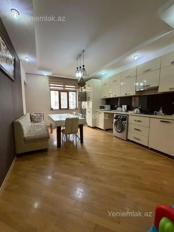 Satılır 4 otaqlı yeni tikili 120 m²