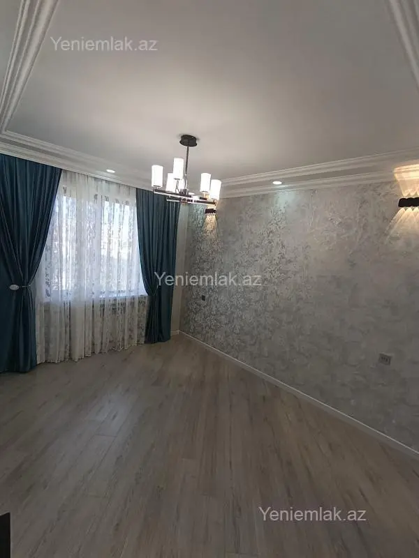 Satılır 3 otaqlı köhnə tikili 90 m²
