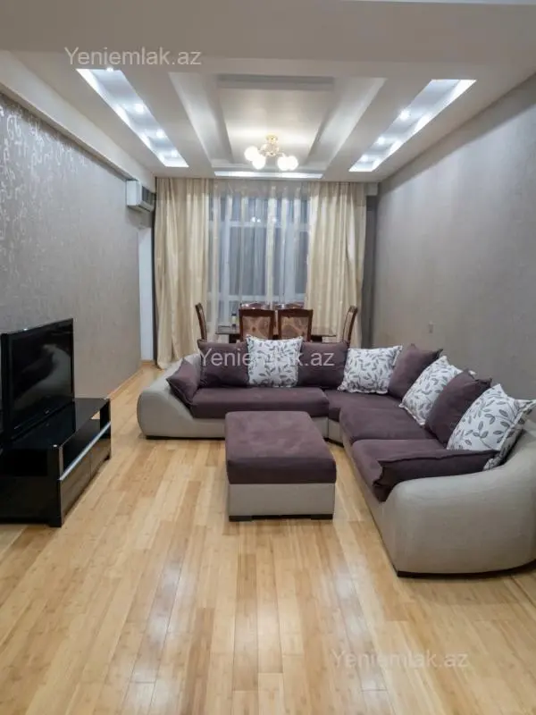 Satılır 2 otaqlı yeni tikili 101 m²