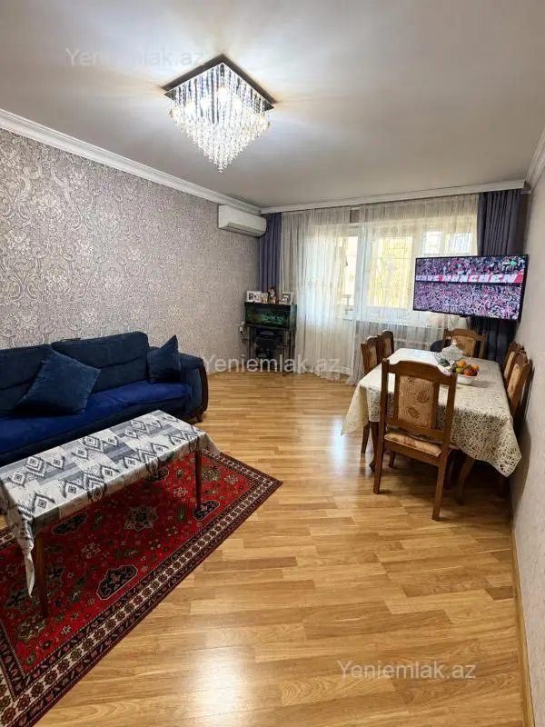 Satılır 3 otaqlı köhnə tikili 90 m²