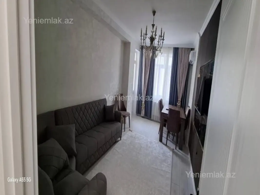 Satılır 3 otaqlı yeni tikili 85 m²