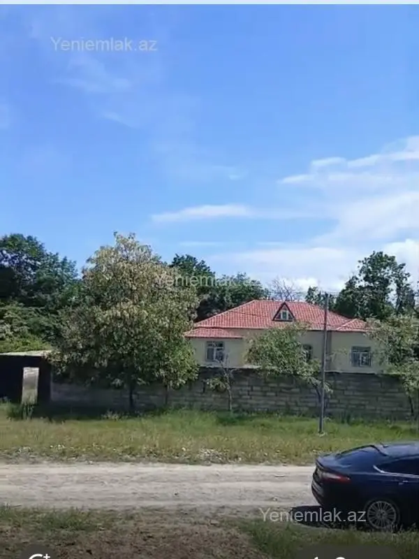 Satılır 4 otaqlı həyət evi 130 m²