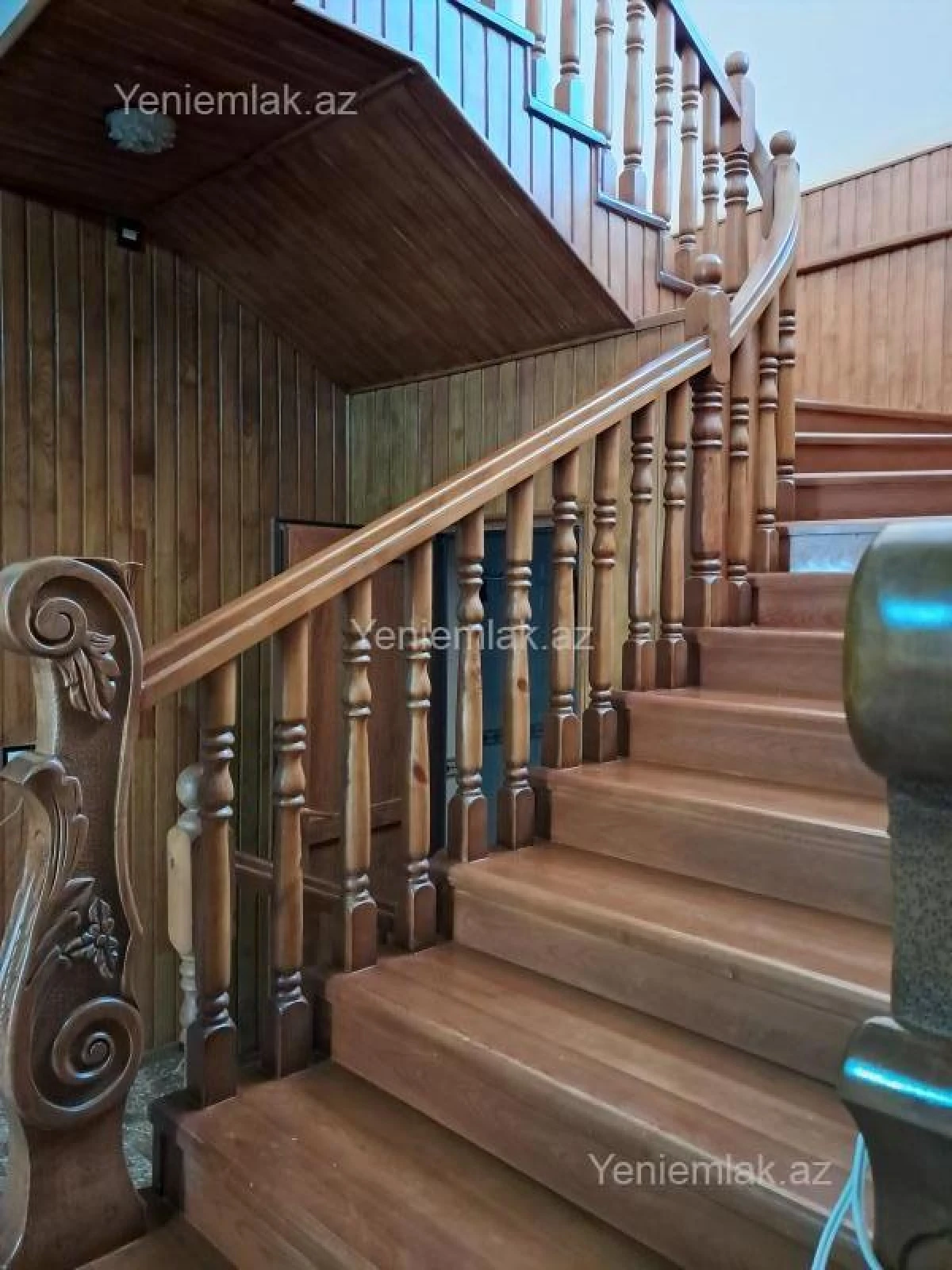 Satılır 7 otaqlı həyət evi 450 m²