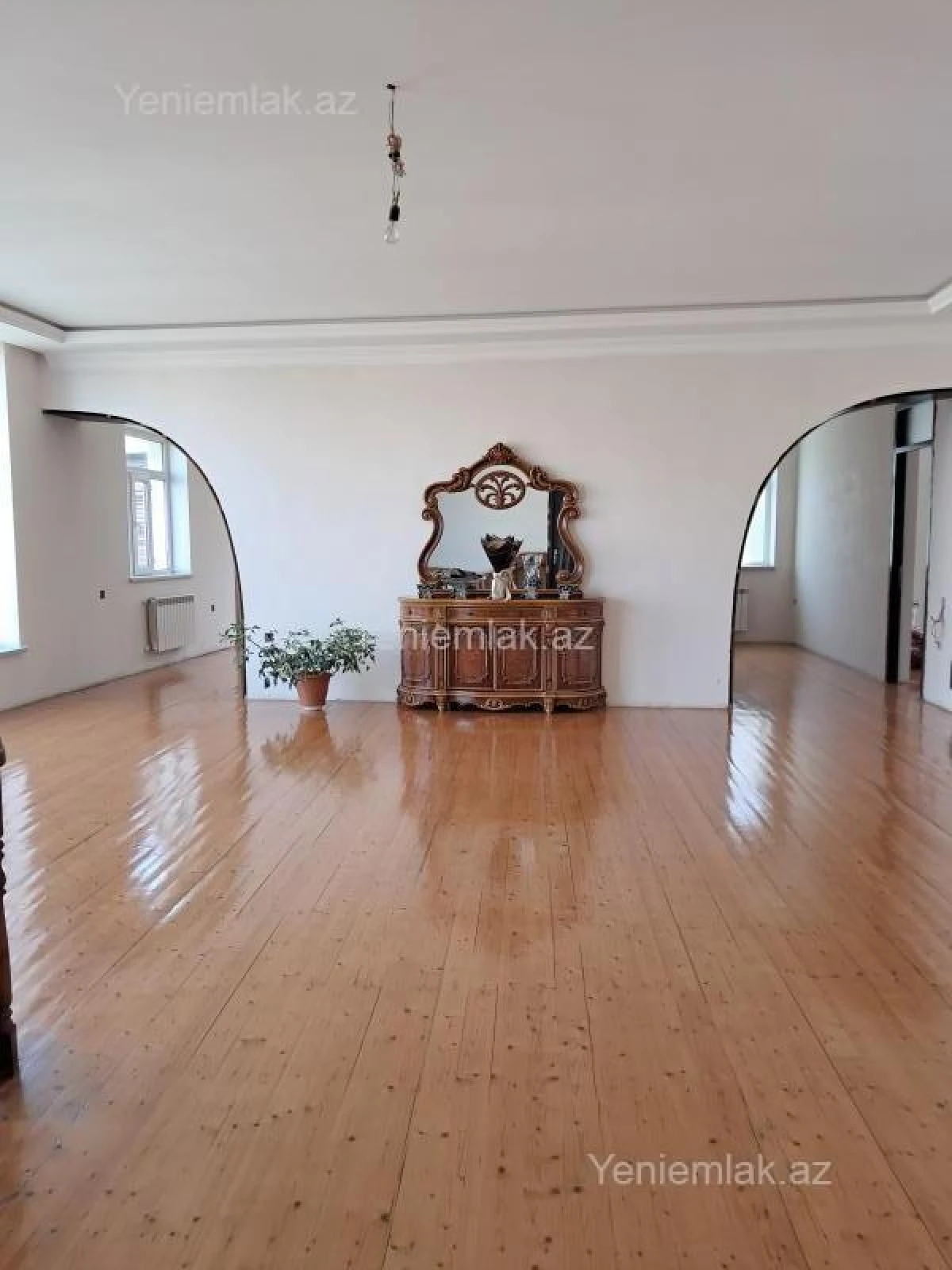 Satılır 7 otaqlı həyət evi 450 m²
