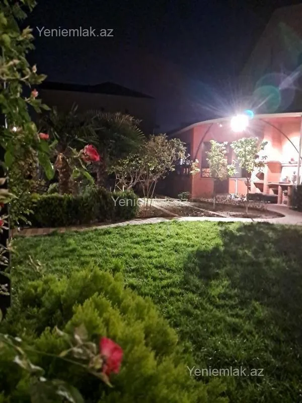 Satılır 7 otaqlı həyət evi 450 m²