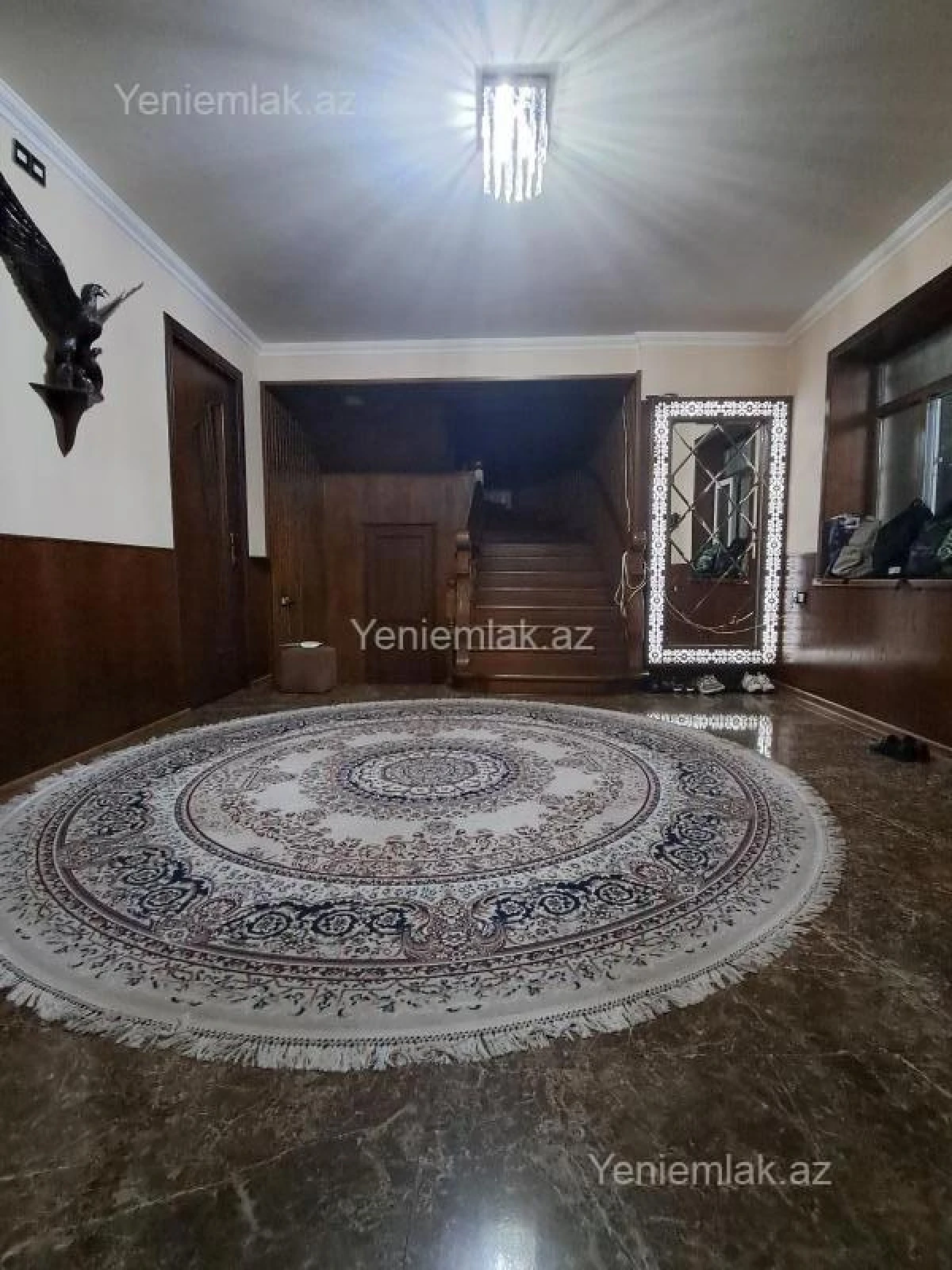Satılır 7 otaqlı həyət evi 450 m²