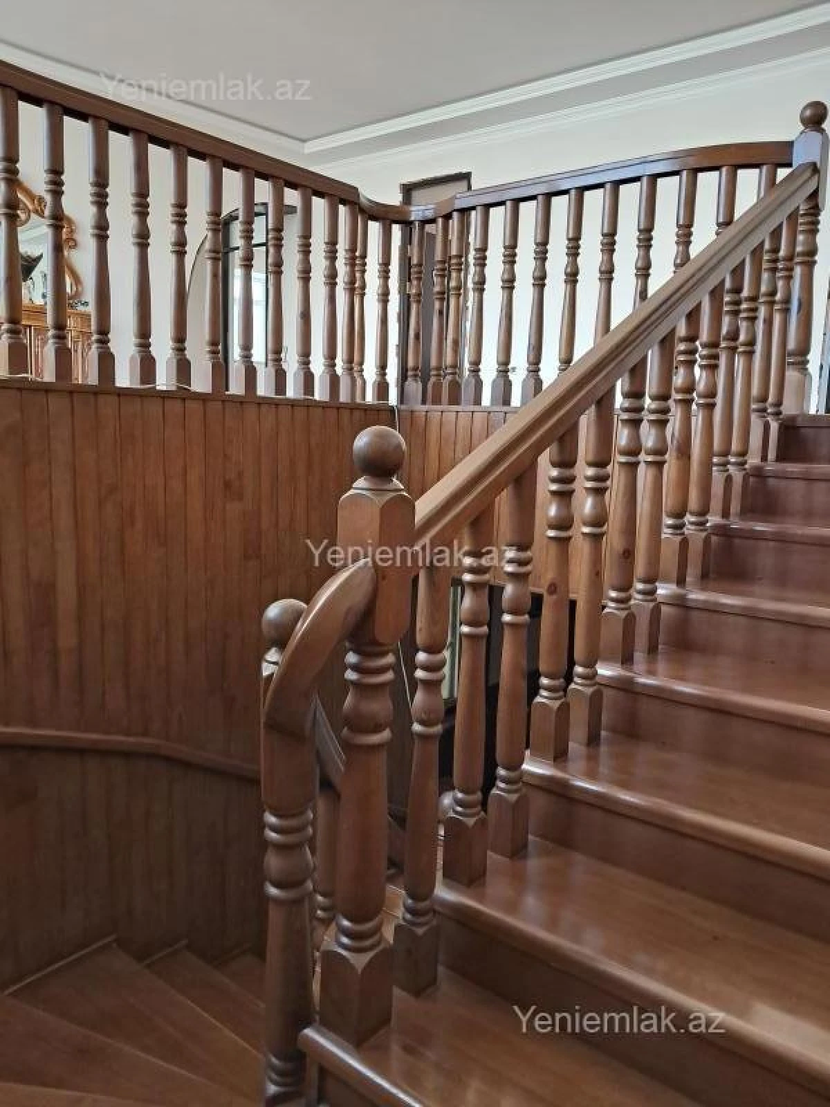 Satılır 7 otaqlı həyət evi 450 m²