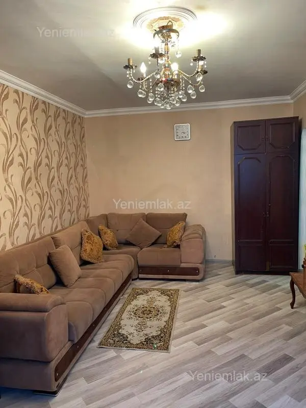 Satılır 1 otaqlı köhnə tikili 30 m²