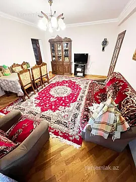 Satılır 4 otaqlı köhnə tikili 105 m² — Bakı, Binəqədi 4 otaq 105.00 m²