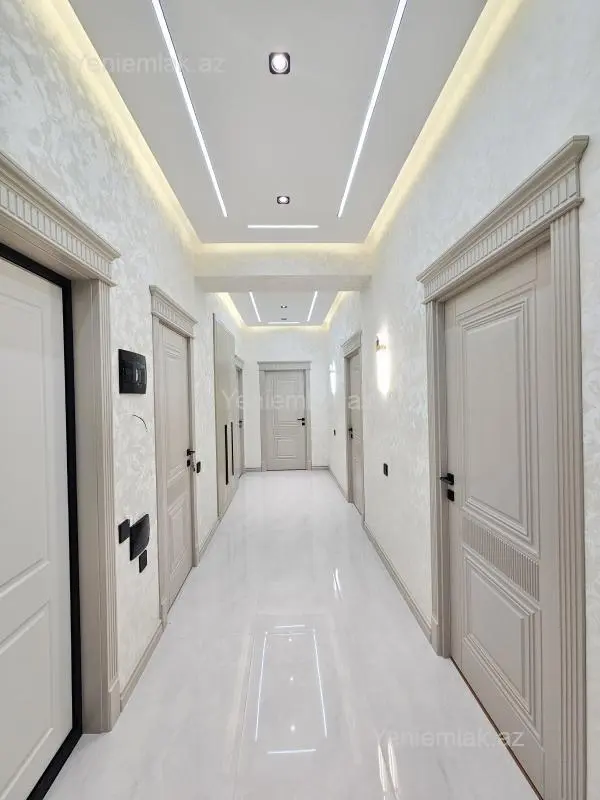 Satılır 4 otaqlı yeni tikili 127 m²