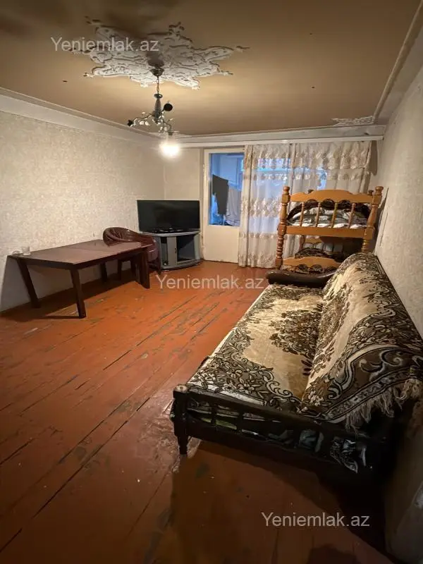 Satılır 2 otaqlı köhnə tikili 48 m²