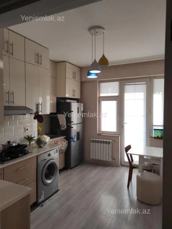 Satılır 3 otaqlı yeni tikili 80 m²