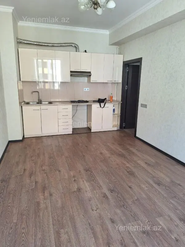 Satılır 3 otaqlı yeni tikili 61 m²