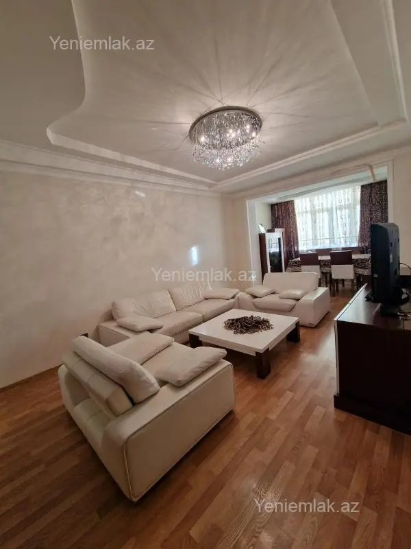 Satılır 3 otaqlı köhnə tikili 70 m²