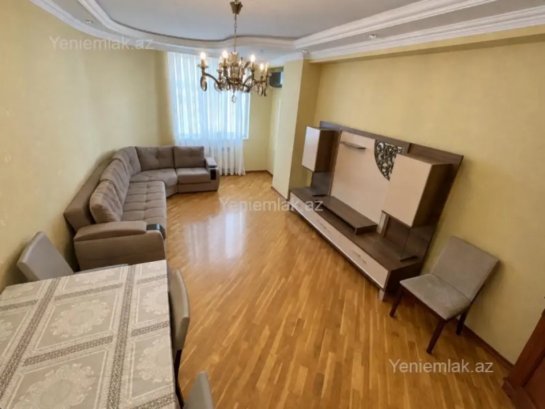 Satılır 3 otaqlı yeni tikili 128 m²