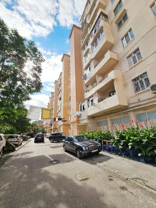 Satılır 3 otaqlı köhnə tikili 78 m²